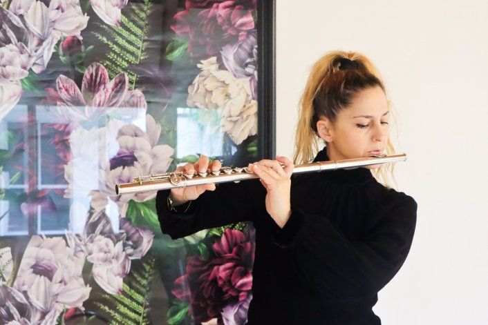 Bárbara, la cubana que vive en la región y brilla en el staff de Montaner