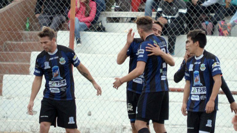 Rincón goleó a JJ Moreno y está en la siguiente fase del Federal B