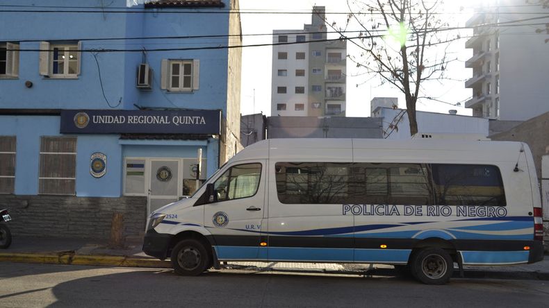 La joven fue hallada muerta por un familiar en su casa de Cipoletti | LM Neuquen La joven fue hallada muerta por un familiar en su casa de Cipoletti