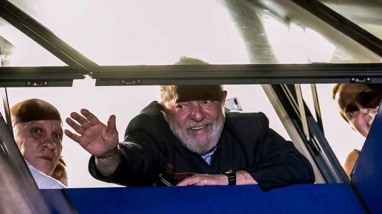 Lula dijo que quiere salir de la cárcel 100% inocente