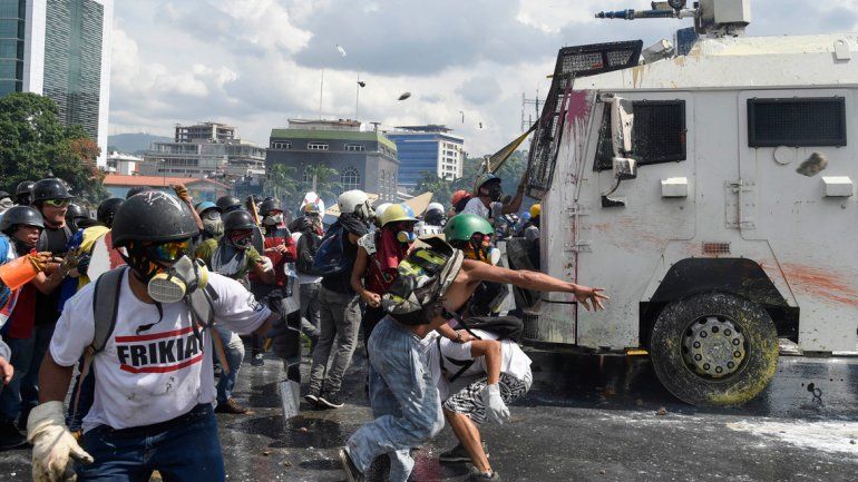 La escalada de violencia parece no tener fin en Venezuela que no tiene paz.