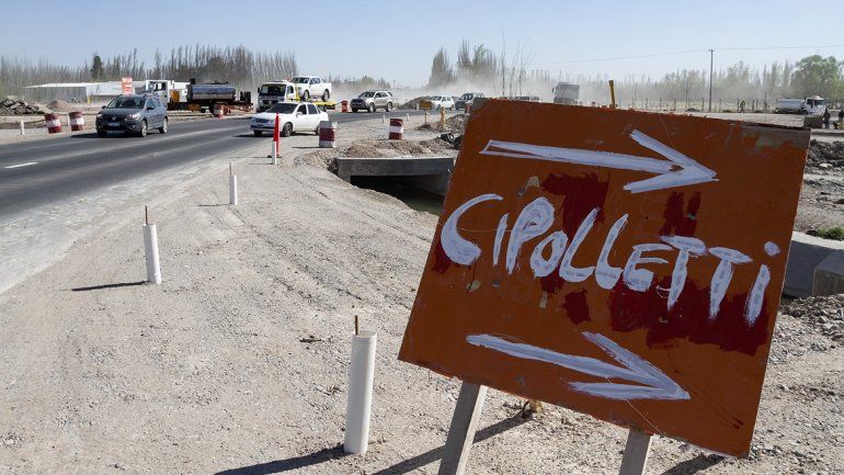 Los automovilistas imprudentes provocan atrasos en las obras del tercer puente