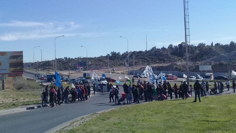 Mañana complicada en el alto por una protesta social