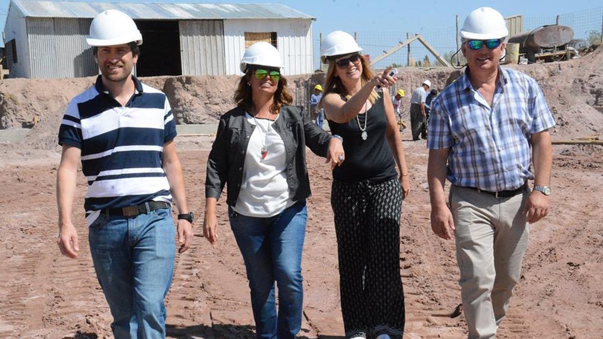 Concejales recorrieron las obras del nuevo edificio municipal