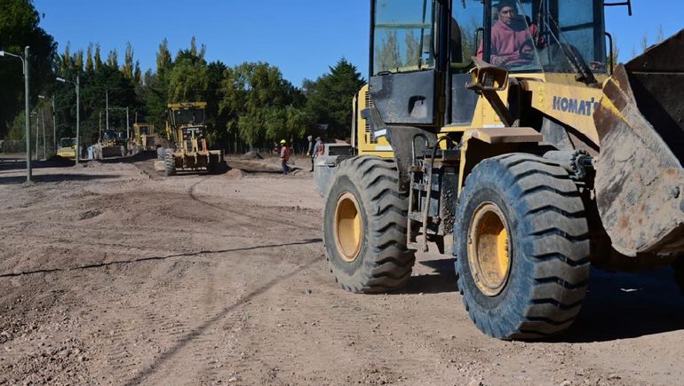 Las máquinas trabajando en la extensión del Paseo Costero. Las máquinas trabajando en la extensión del Paseo Costero.