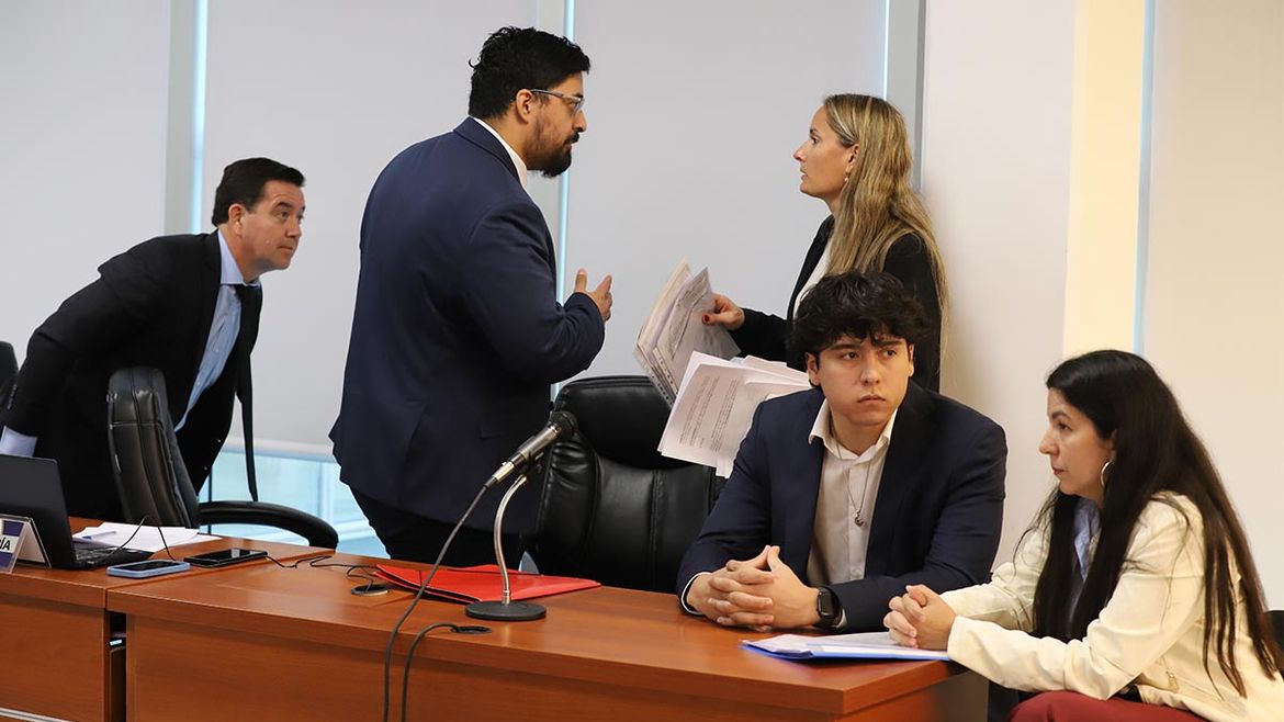 ¿Dolor estomacal? Luis Bertolini no se presentó ante la Justicia y reprogramaron la audiencia | LM Neuquen ¿Dolor estomacal? Luis Bertolini no se presentó ante la Justicia y reprogramaron la audiencia