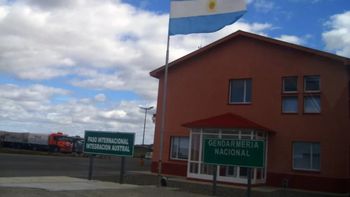 Paso Internacional Interación Austral, en la frontera Argentina-Chile. Paso Internacional Interación Austral, en la frontera Argentina-Chile.