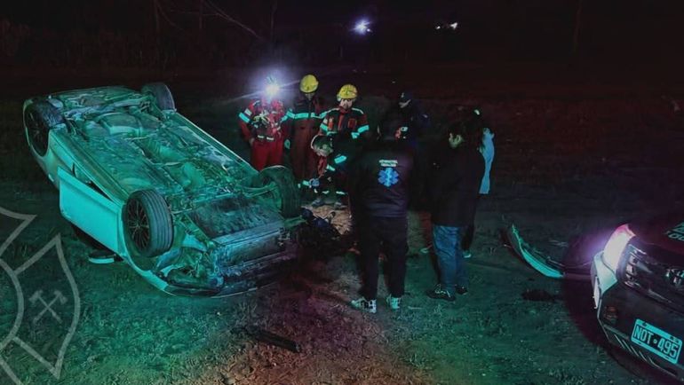 El vuelco fatal ocurrió en Rincón de los Sauces.