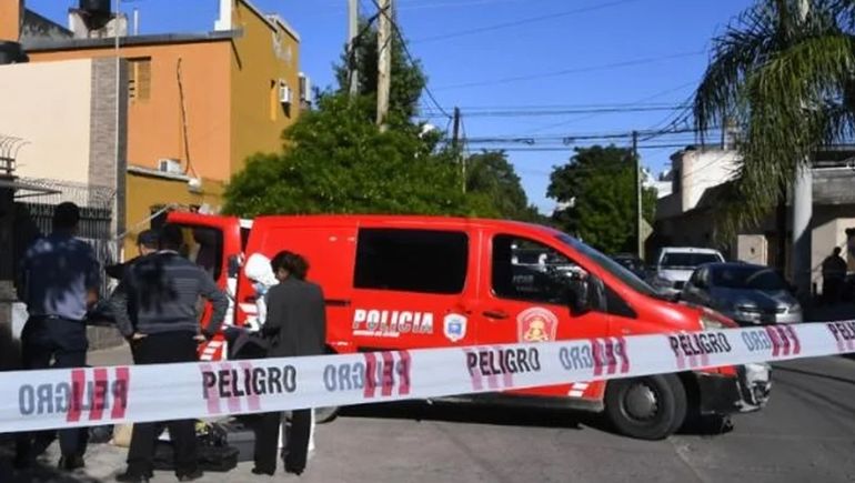 Brutal asesinato: le dieron 39 puñaladas y una post mortem