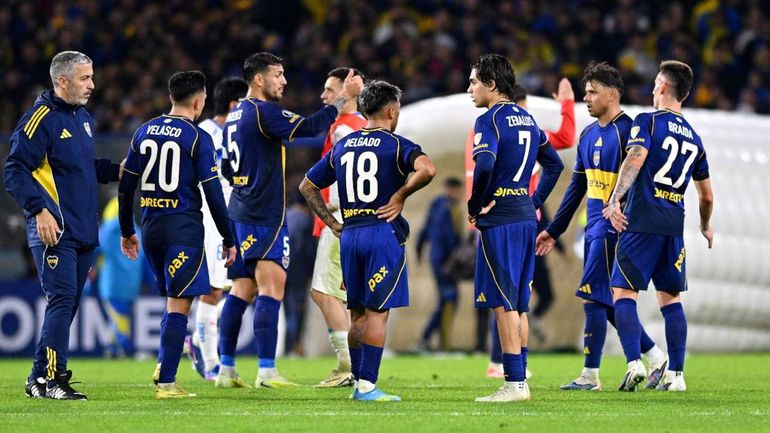 Se bajó solo: un DT que sonaba para Boca fue campeón y avisó que se queda