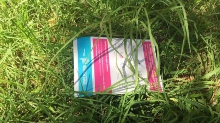 Atrapan a un ladrón porque se le cayó el carnet de vacunación