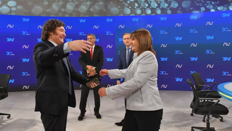 Javier Milei y Patricia Bullrich ya reconciliados luego de la primera vuelta electoral.