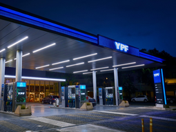 ypf lanza el autodespacho de combustibles con descuentos del 5% y precios dinamicos