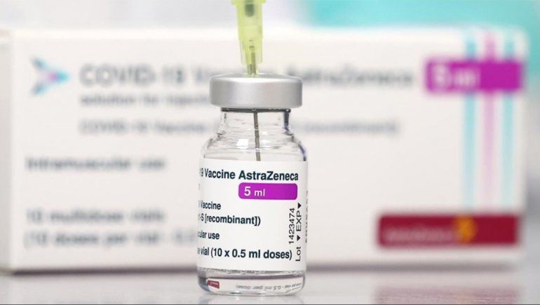 Aprueban la AstraZeneca argentina para viajar al exterior