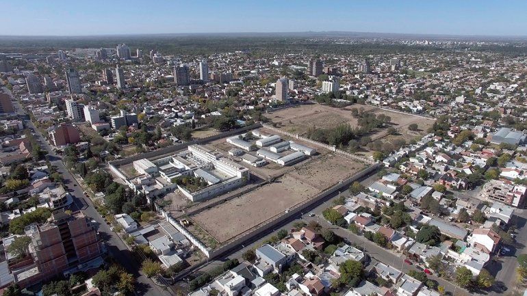 En octubre empiezan a subastar la tierra de la U9