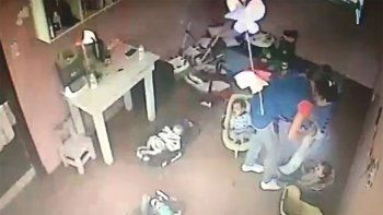 asi fue el brutal maltrato a una beba en una guarderia asi fue el brutal maltrato a una beba en una guarderia