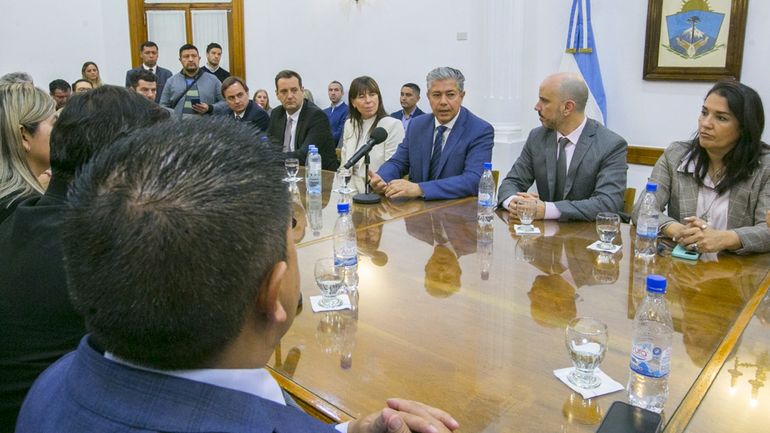 Presentación de la Red Neuquina de Robótica. Presentación de la Red Neuquina de Robótica.