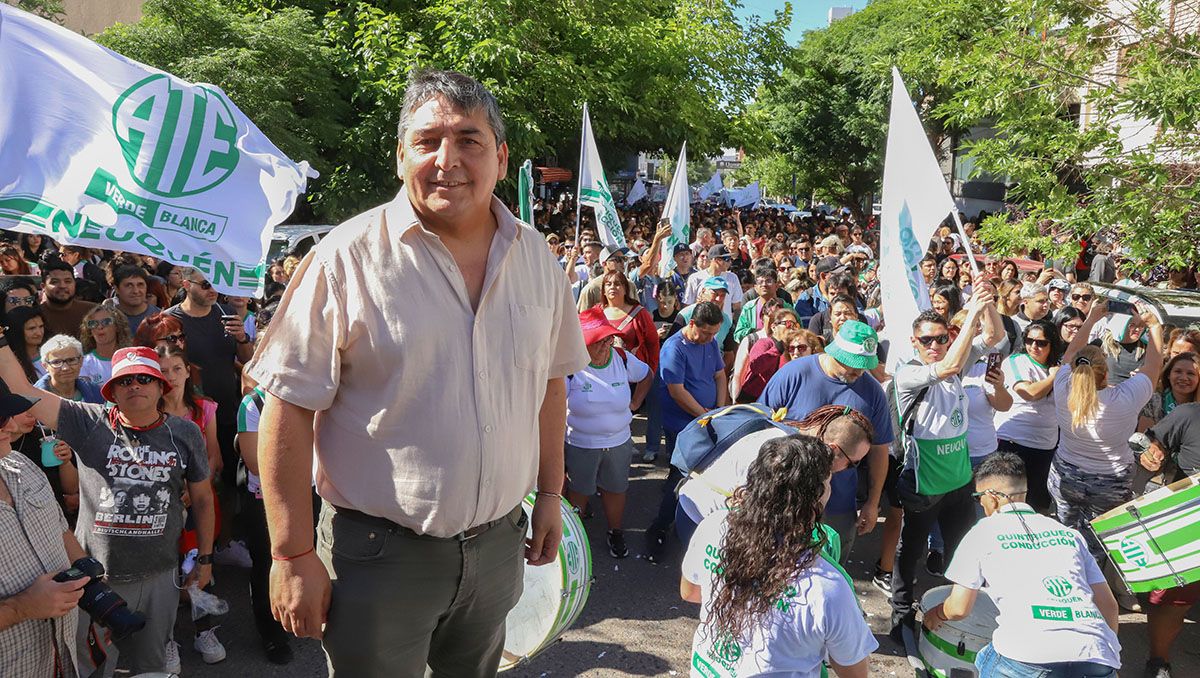 Hay retiro de estatales a partir de las 12.30 de este jueves 18 de diciembre.