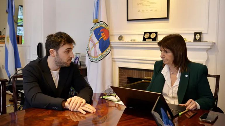 Ignacio "Nacho" Torres, gobernador de Chubut, y la ministra de Seguridad de la Nacion, Patricia Bullrich. Ignacio "Nacho" Torres, gobernador de Chubut, y la ministra de Seguridad de la Nacion, Patricia Bullrich.