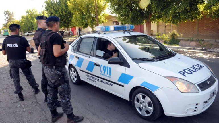 La Policía de Neuquén en conjunto con sus pares de Mendoza capturaron al fugitivo en El Algarrobal.