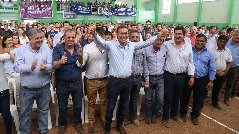 Intendentes lo impulsan para la reelección y Gutiérrez dijo que estará donde se lo pidan