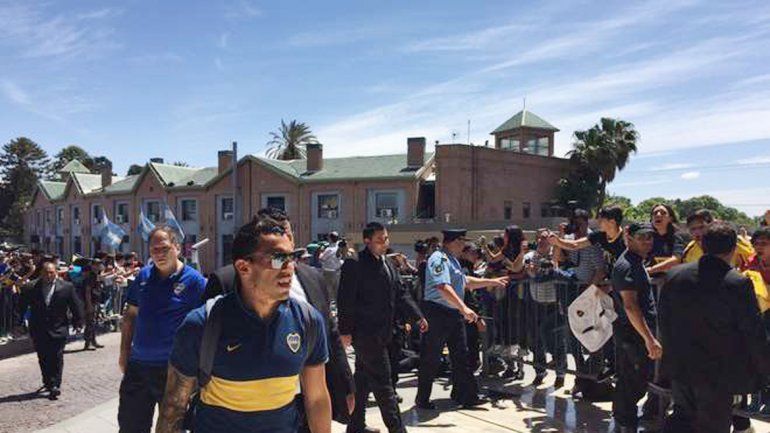 El Apache y Boca quieren quitarse una mochila pesada de encima.