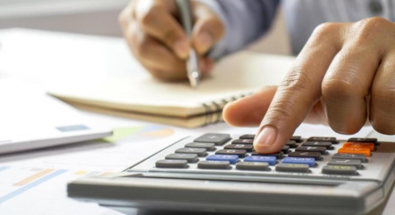 La evaluación negativa de la situación económica actual respecto del año pasado continúa creciendo por quinto mes consecutivo.