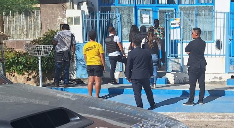 Allanamiento a una veterinaria en Puerto Madryn, Chubut. Allanamiento a una veterinaria en Puerto Madryn, Chubut.