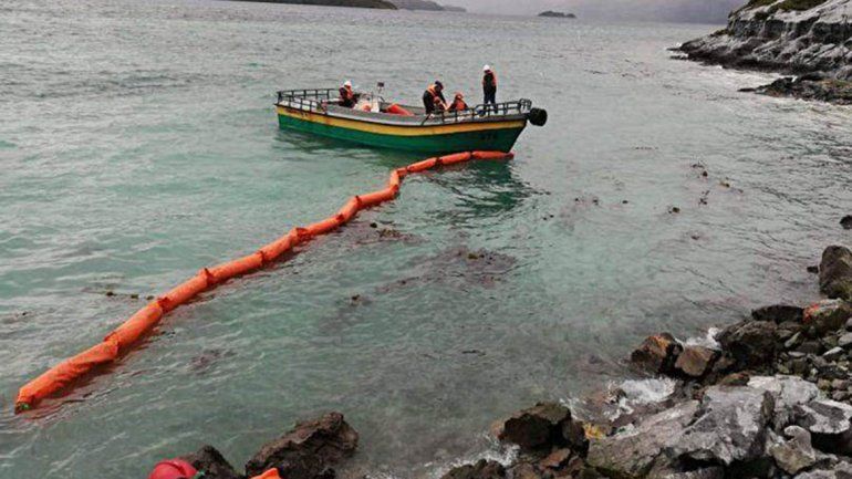 Chile: se derraman unos 40.000 litros de petróleo diesel