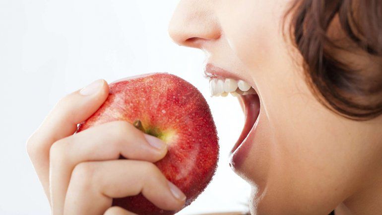 Manzana: tiene millones de bacterias beneficiosas