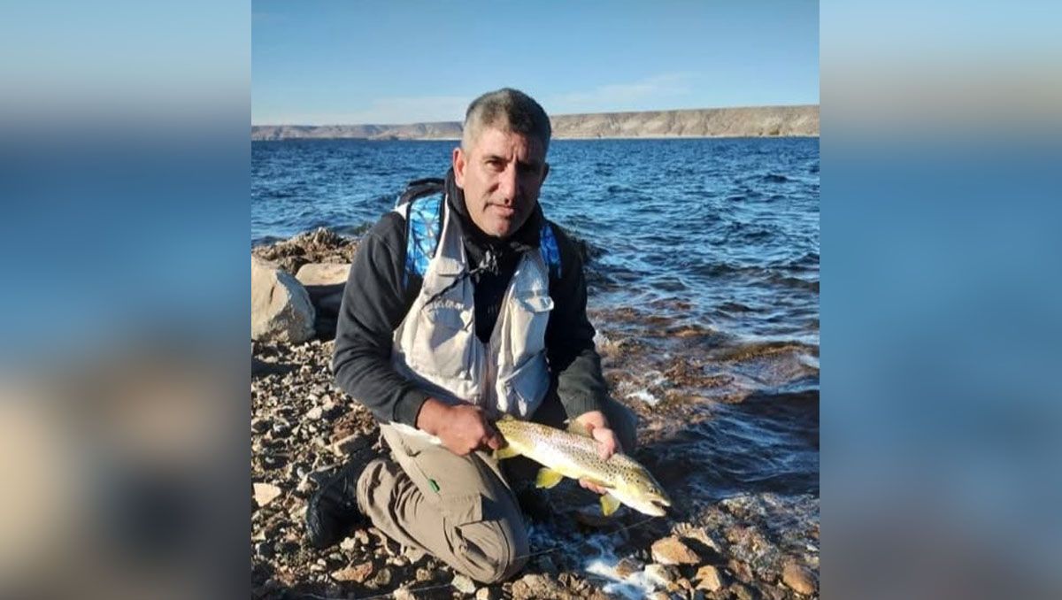 Dolor en las redes por la muerte del pescador en el río Aluminé: quién era