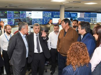 YPF inauguró la sala más grande de monitoreo dentro de la compañía. 