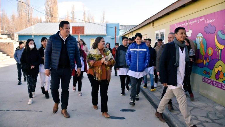 Inauguraron dos escuelas secundarias en el interior provincial