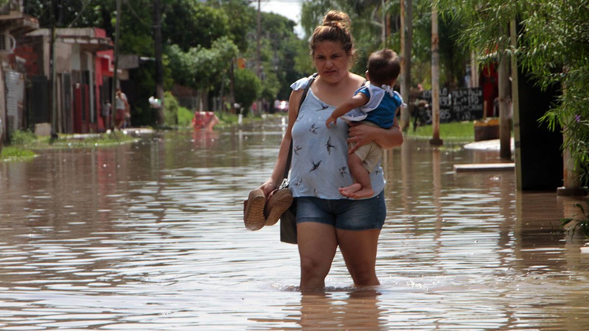 Inundaciones no dan respiro en el Litoral hay m s de 2.000 evacuados