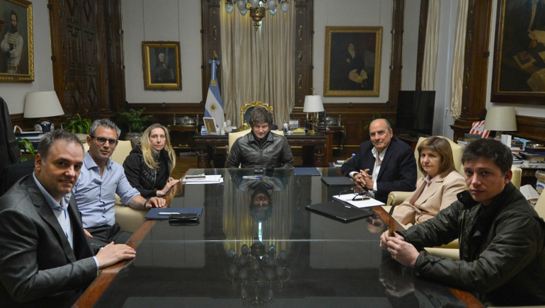 Milei reunió la mesa politica nacional