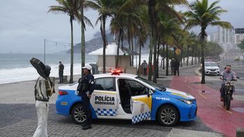 rio de janeiro: refuerzan la seguridad para turistas en las playas, por el temor de nuevos ataques rio de janeiro: refuerzan la seguridad para turistas en las playas, por el temor de nuevos ataques