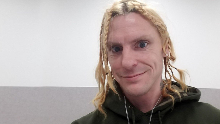 Pedófilo se proclamó mujer y en la cárcel violó a una presa