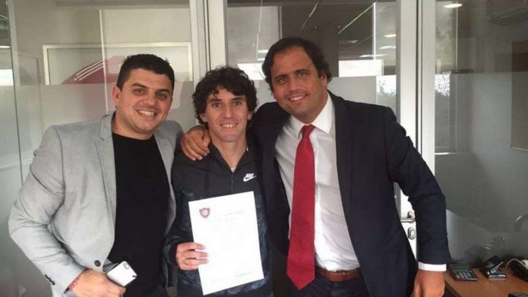 Corujo ayer firmó y hoy se entrena con el Ciclón.