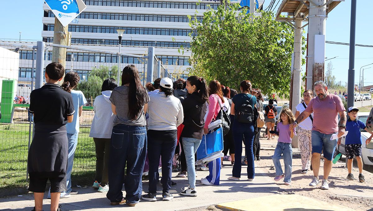 Entrega de kits escolares en Neuquén: los puntos de distribución