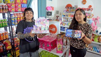 De fans de Naruto a emprendedoras: la historia de amor detrás de las golosinas más raras del mundo en Neuquén | LM Neuquen De fans de Naruto a emprendedoras: la historia de amor detrás de las golosinas más raras del mundo en Neuquén