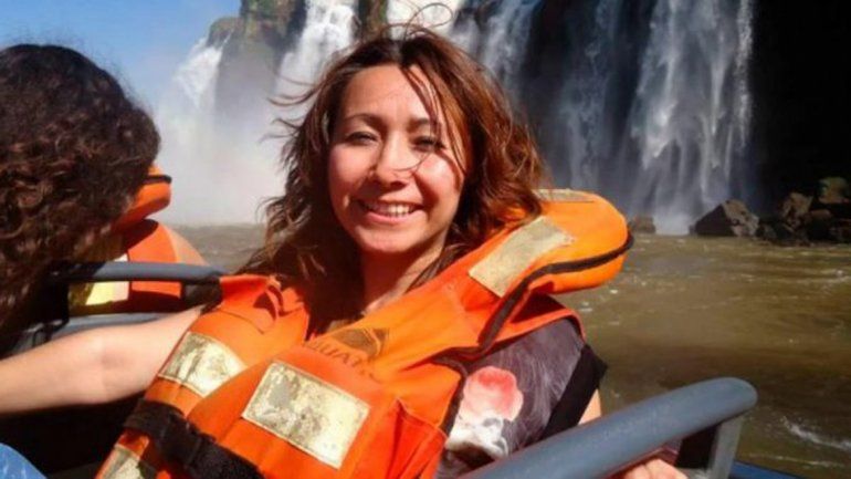 La argentina tenía 40 años. Justo había bajado para hacer las compras.