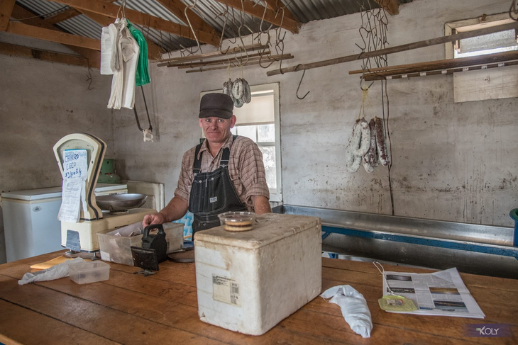 Los hombres trabajan afuera y las mujeres, en la casa. Foto: @coloniamenonitalanuevaesperanza Los hombres trabajan afuera y las mujeres, en la casa. Foto: @coloniamenonitalanuevaesperanza