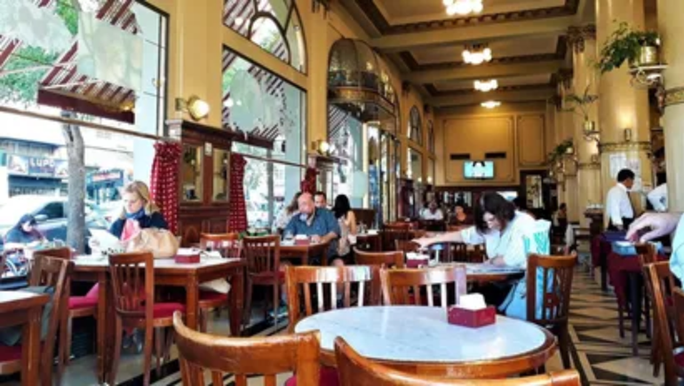 Una confitería del hipódromo de Palermo fue el escenario de la caída / Imagen ilustrativa