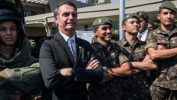 Bolsonaro pide vía libre penal para militares