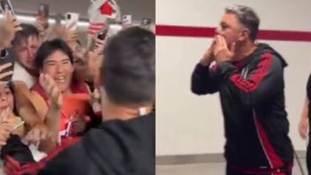 entre lagrimas, los hinchas de river despidieron a gallardo con un pedido especial: no se va entre lagrimas, los hinchas de river despidieron a gallardo con un pedido especial: no se va