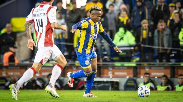 La figura de Rosario Central sufrió una fuerte lesión La figura de Rosario Central sufrió una fuerte lesión