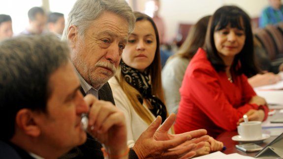 Diputados recibieron a miembros de la Comisión Pro Tren del Valle.