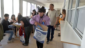 ya se entregaron mas de 10 mil kits escolares en neuquen: ¿como sigue el dispositivo?