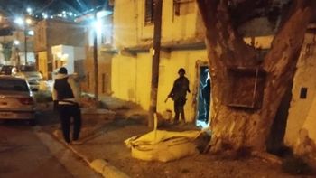 Allanamientos en el barrio Quirno Costa de Comodoro Rivadavia. Allanamientos en el barrio Quirno Costa de Comodoro Rivadavia.