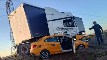 accidente- taxi- camión- El Chocón-5.jpg